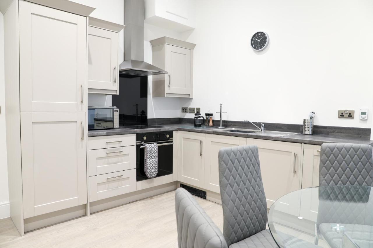 16 Queen Avenue City Centre Serviced Apartment W Free Parking Liverpool Zewnętrze zdjęcie