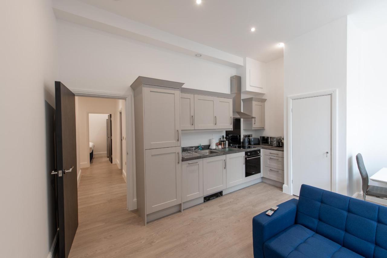 16 Queen Avenue City Centre Serviced Apartment W Free Parking Liverpool Zewnętrze zdjęcie